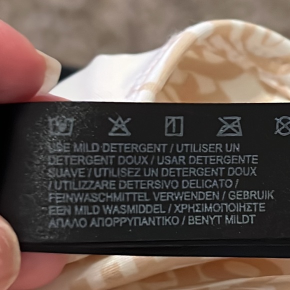 NWOT HURLEY | Printed One Piece Swimsuit | Size Small - Picture 10 of 11